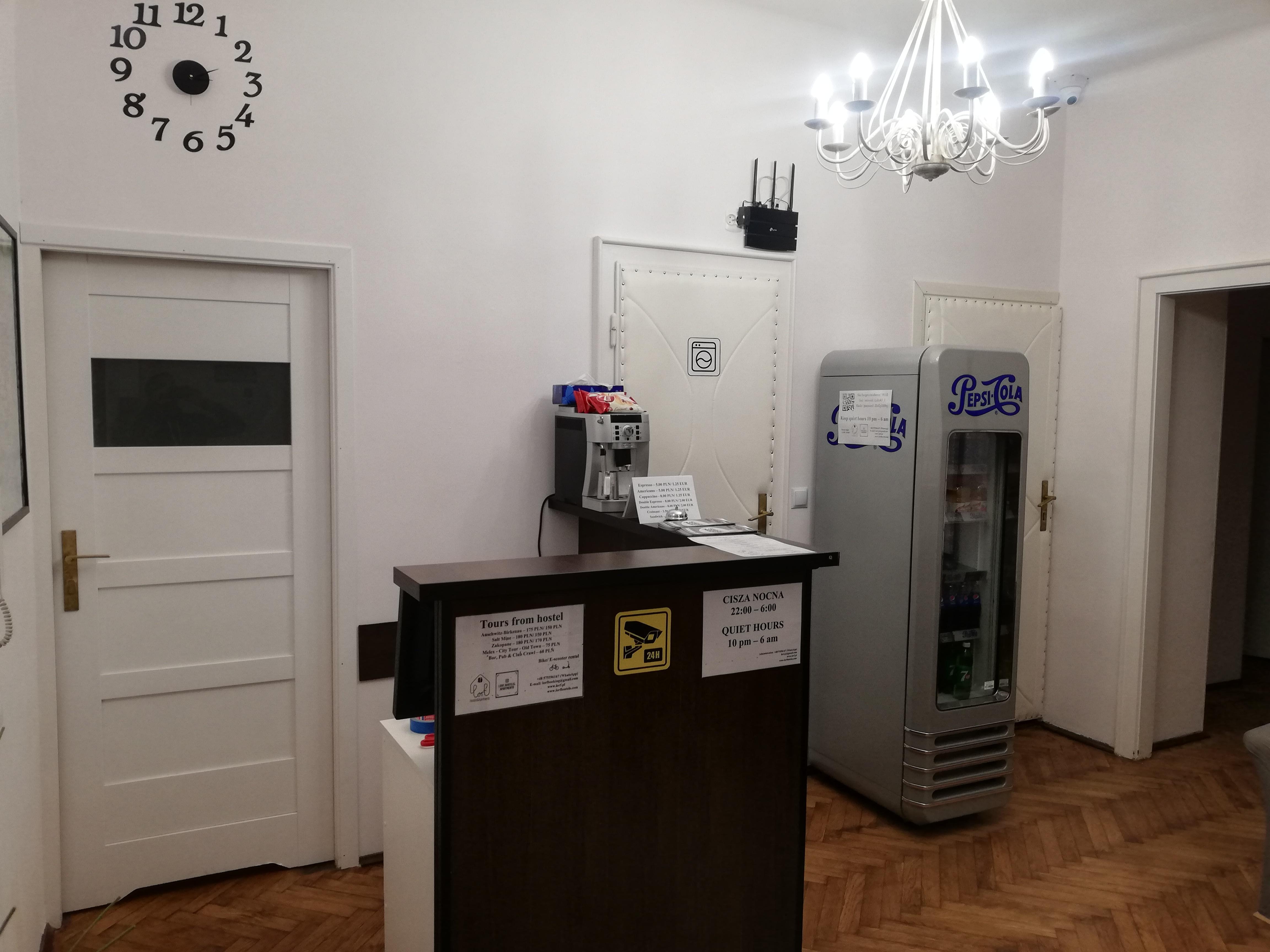 Lorf Hostel&Apartments Krakau Buitenkant foto