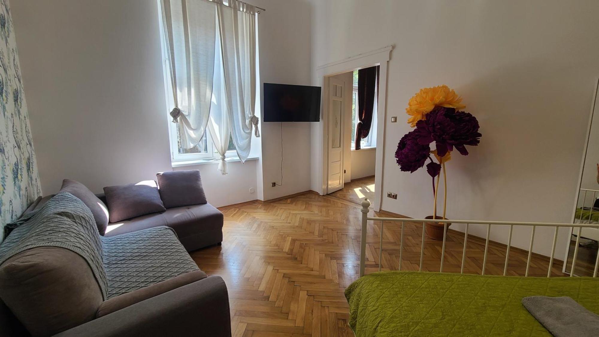 Lorf Hostel&Apartments Krakau Buitenkant foto